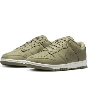 Nike Dunk Low Olive Green size 8